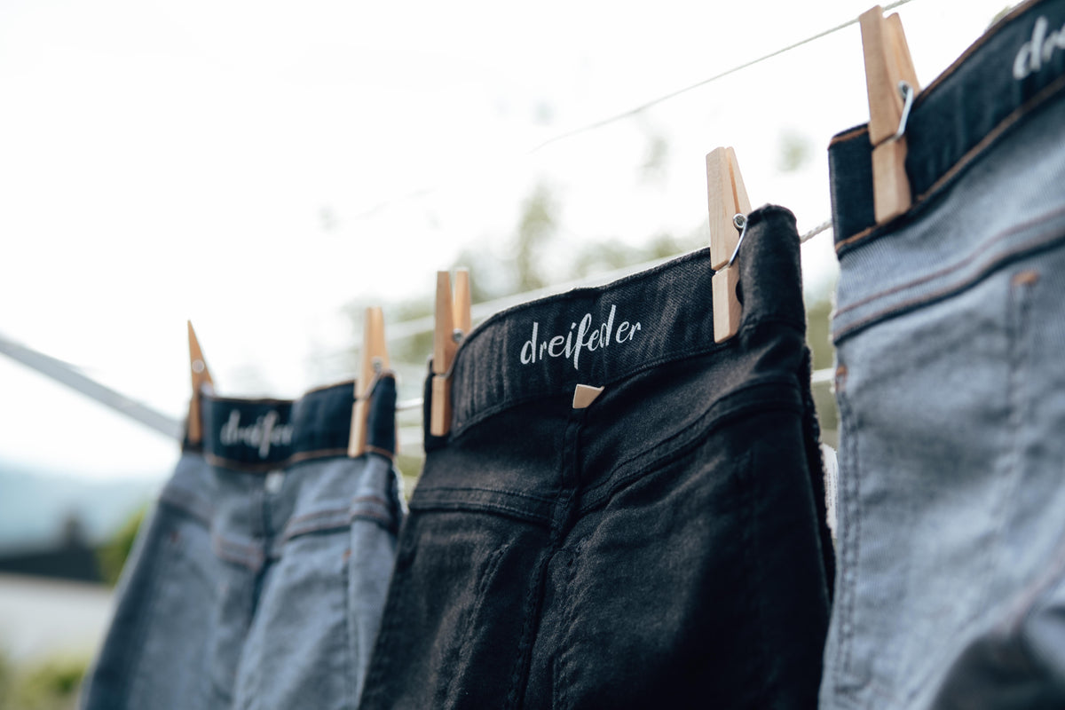 So wäscht du die Kinderjeans und T-Shirts von Dreifeder richtig